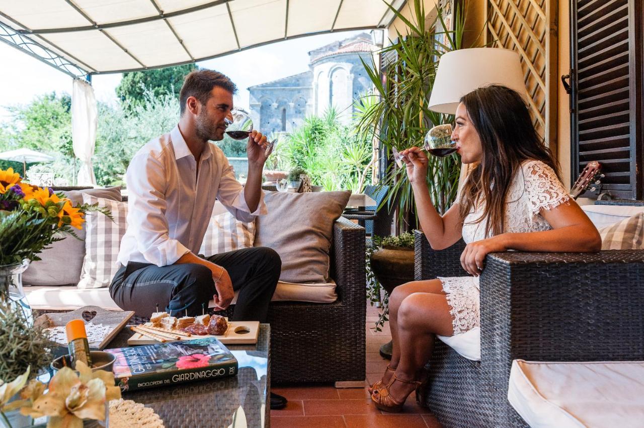 Giardino Della Pieve Relais- Adult Only Hotel กาสชินา ภายนอก รูปภาพ